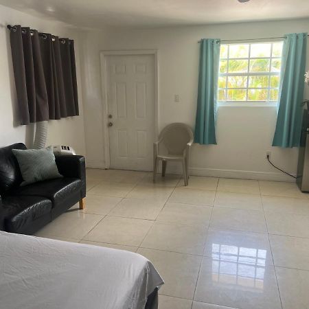 Villa Miami Haven By Airport Exterior foto