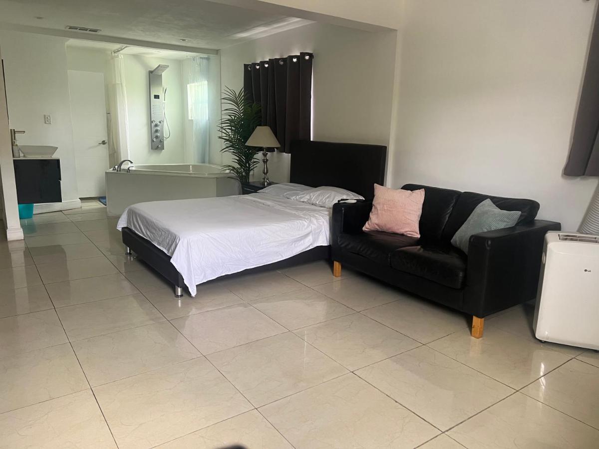 Villa Miami Haven By Airport Exterior foto